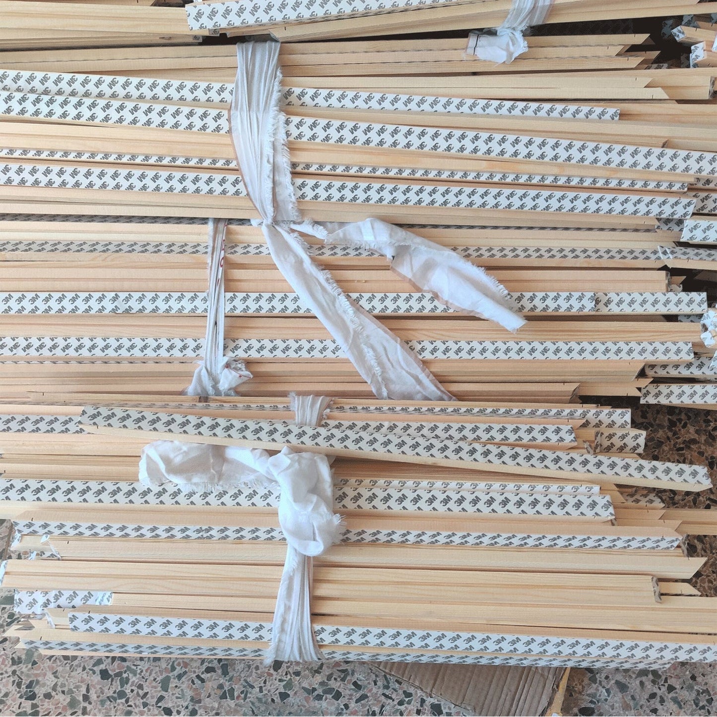 GalleryCraft™ | Solid Wood Wall Hanging Picture Frame Assembly